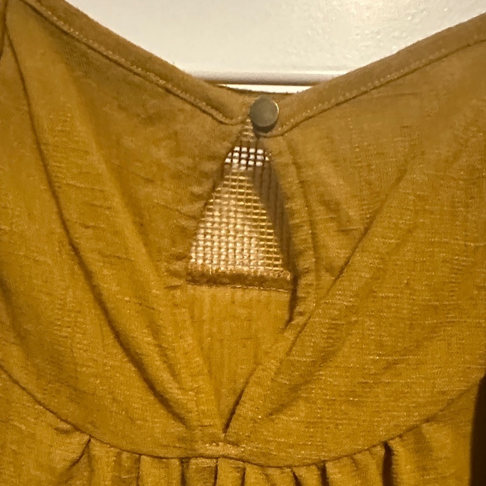 Doe & Rae Mustard Ruffle Sleeve Blouse - Picture 5 of 5